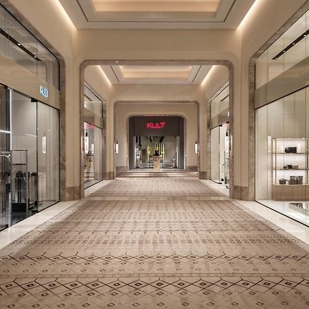 City Of Dreams Mediterranean - Integrated Resort, Casino & Entertainment ลิมาซอล ภายนอก รูปภาพ The interior of the shopping mall