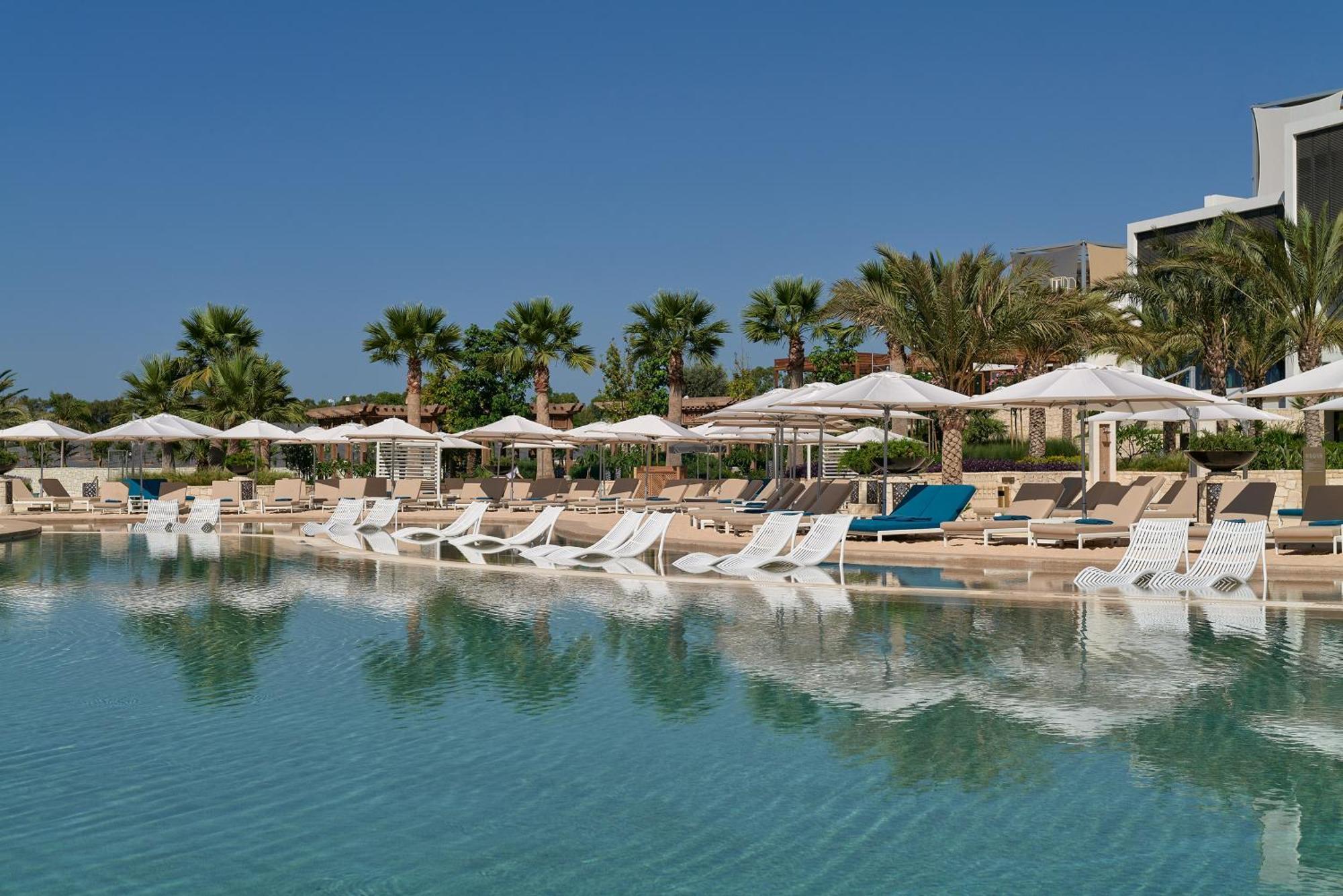 City Of Dreams Mediterranean - Integrated Resort, Casino & Entertainment ลิมาซอล ภายนอก รูปภาพ The Cove Rotana Resort