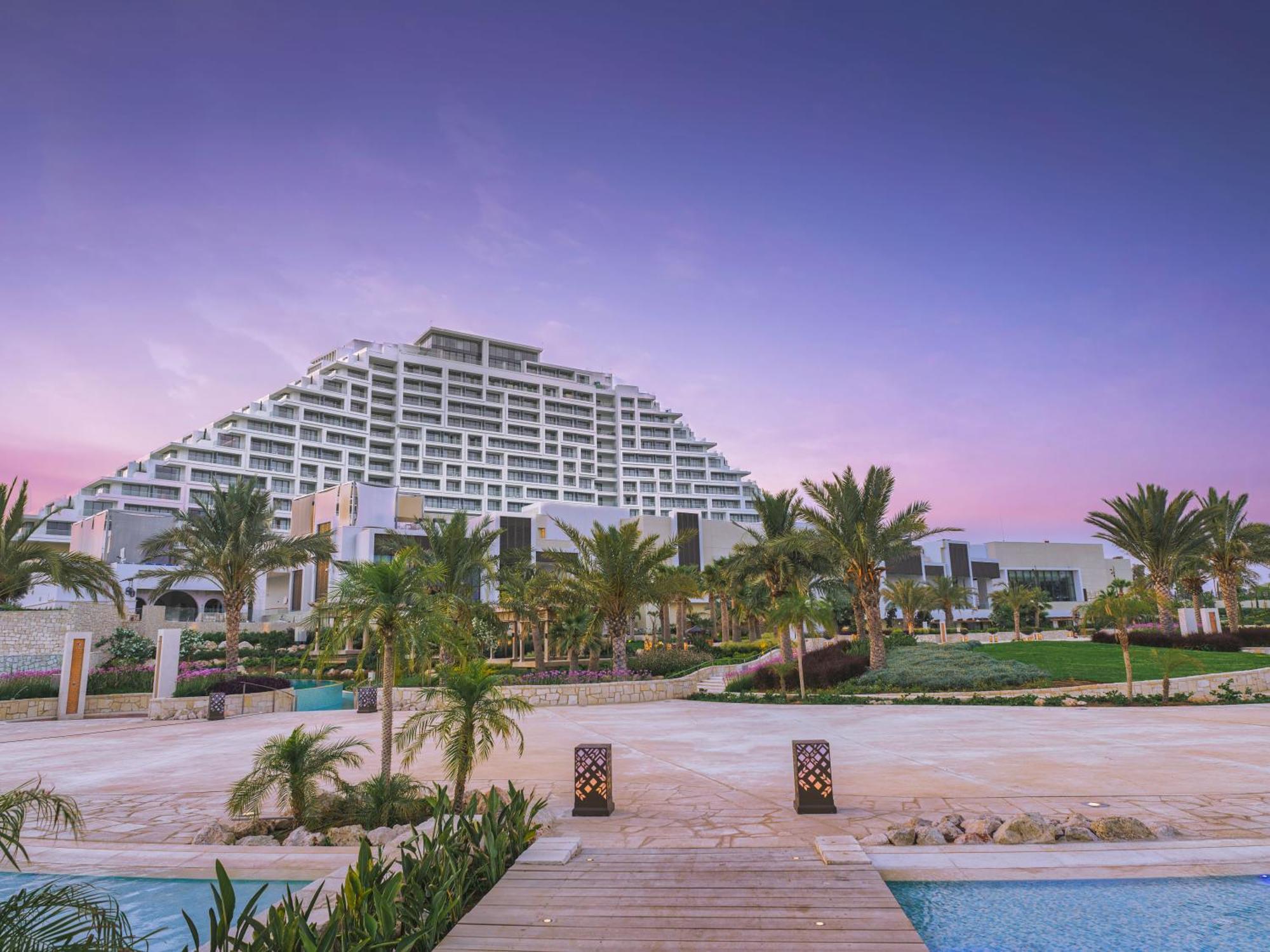 City Of Dreams Mediterranean - Integrated Resort, Casino & Entertainment ลิมาซอล ภายนอก รูปภาพ Hilton Sharm El Sheikh Resort