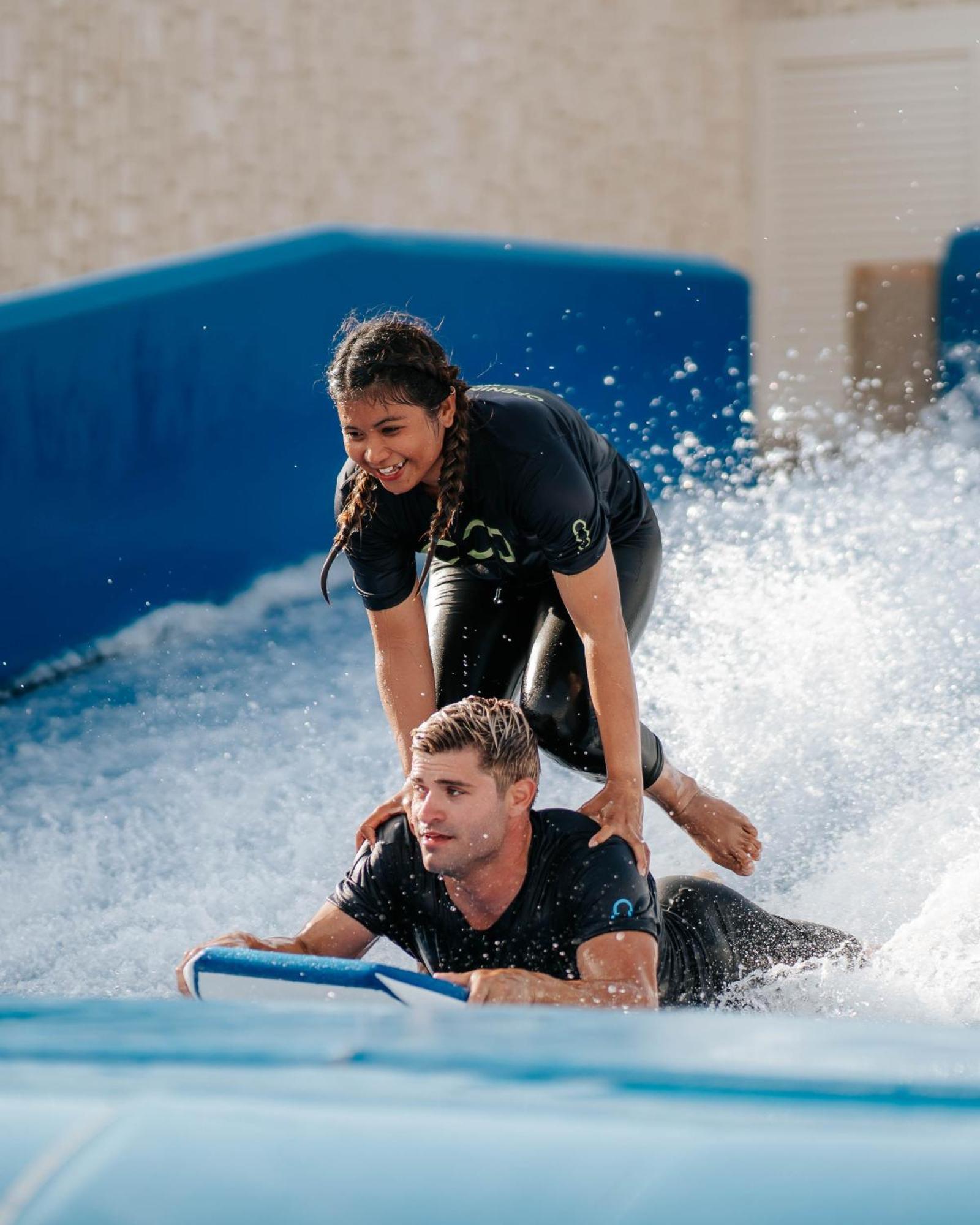 City Of Dreams Mediterranean - Integrated Resort, Casino & Entertainment ลิมาซอล ภายนอก รูปภาพ The Surf School