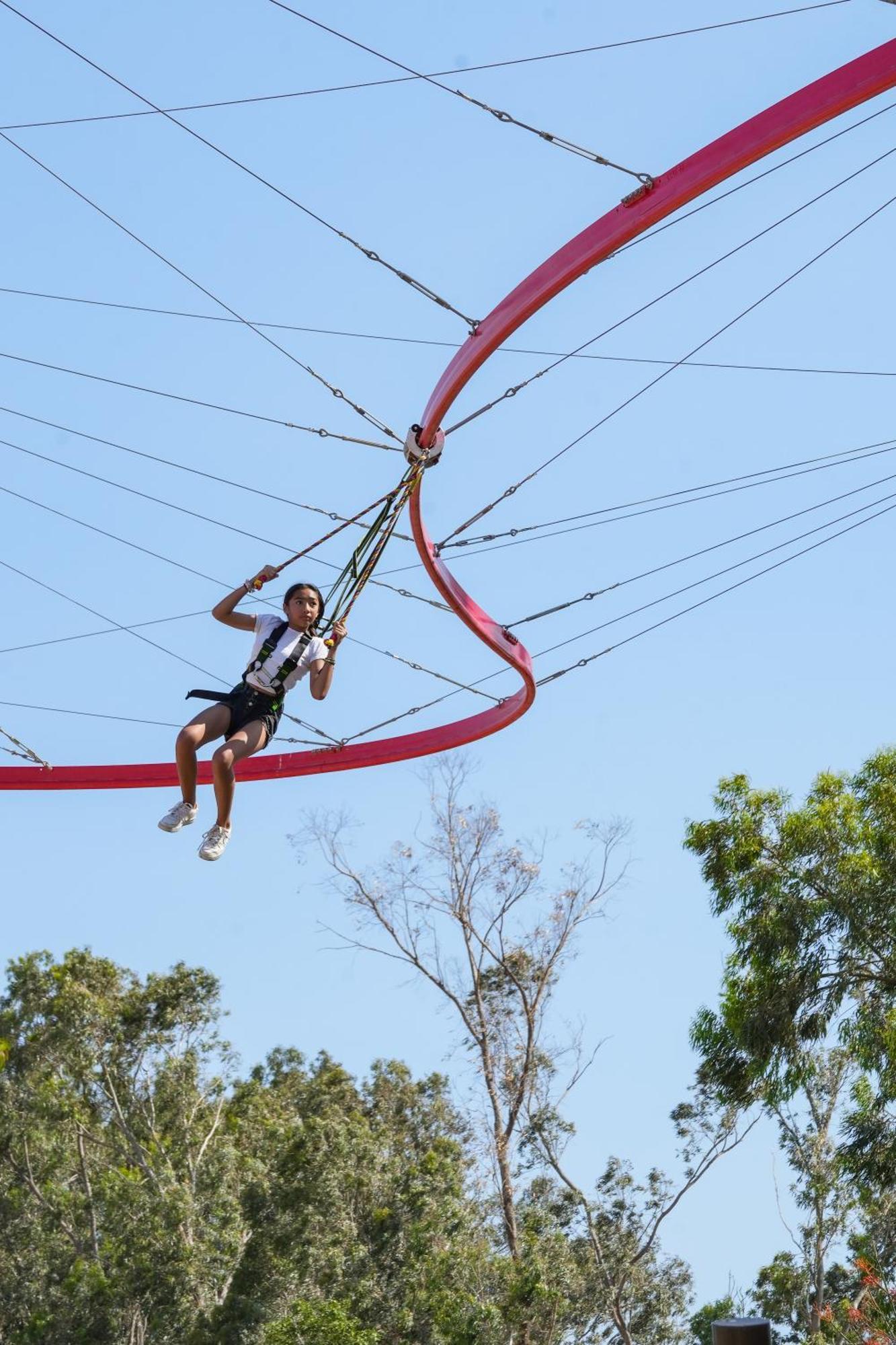 City Of Dreams Mediterranean - Integrated Resort, Casino & Entertainment ลิมาซอล ภายนอก รูปภาพ The 100m long zip line at the Adventure Park